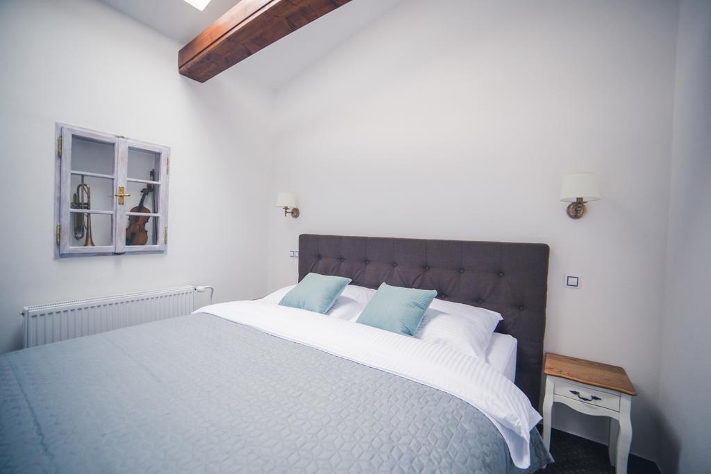 Apartmany U Papousku Jindrichuv Hradec Bagian luar foto