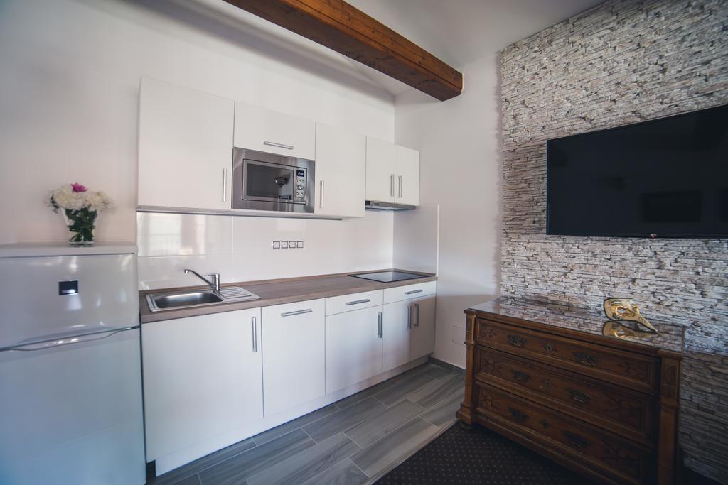 Apartmany U Papousku Jindrichuv Hradec Bagian luar foto
