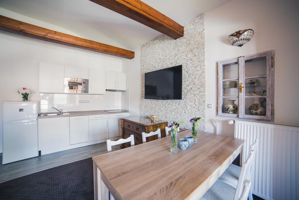 Apartmany U Papousku Jindrichuv Hradec Bagian luar foto